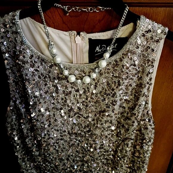 Mac Duggal Sequins Rose Gold Sleeveless Sheath Dress Sz 0 - Picture 13 of 16